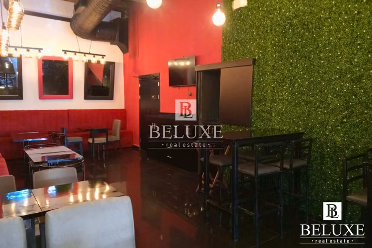 ALQUILER DE LOCAL COMERCIAL EN PLAZA SPOT 74, SAN FRANCISCO (P)