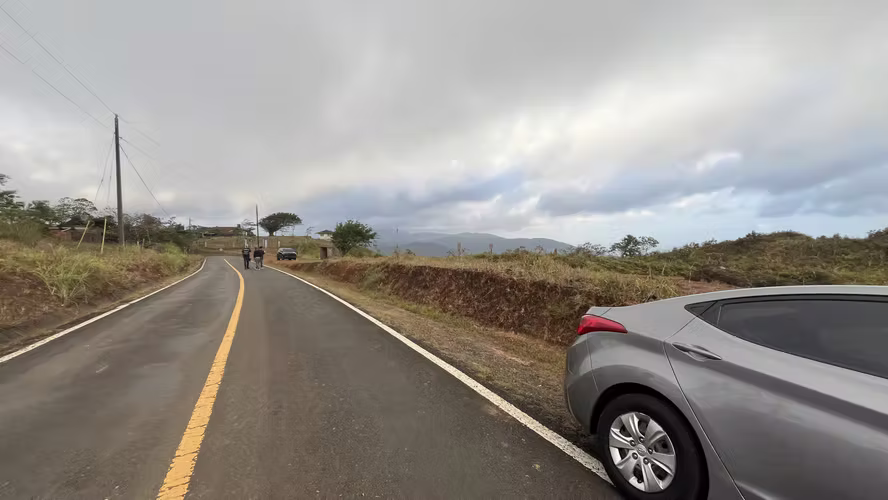 Terreno Via Cerro azul, en Altos de Pacoras a 890 msm