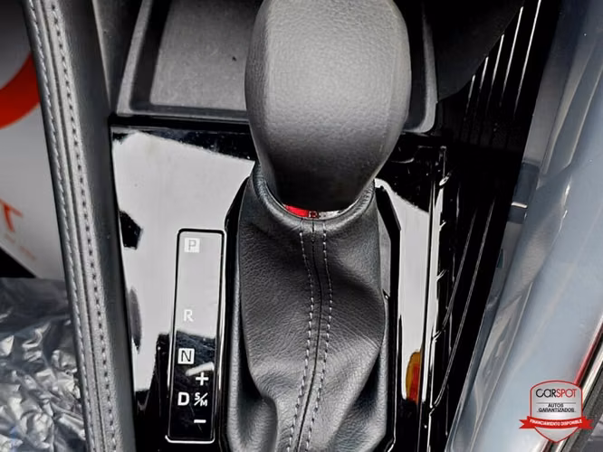 TOYOTA YARIS CROSS 2024 - Imagen 10