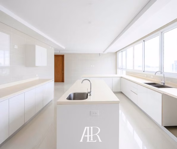 Vendo Penthouse con vista al mar en Coco del Mar, P.H. Windrose - Imagen 4