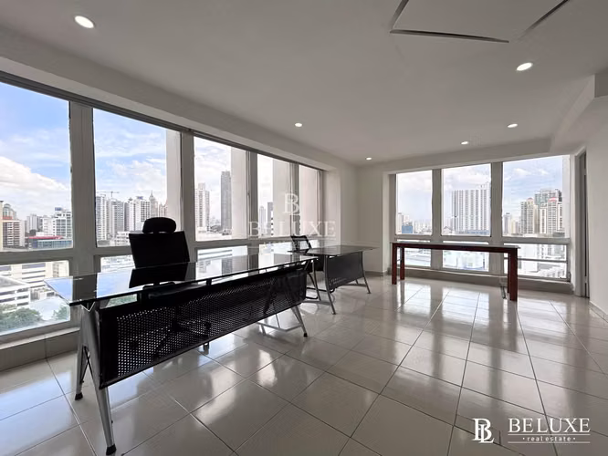 FOR RENT FURNISHED OFFICE ON VÍA ESPAÑA STEPS METRO STATION (3)