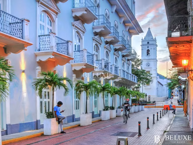 VENTA LOTE PARA DESARROLLO RESIDENCIAL/COMERCIAL, CASCO VIEJO (4) - Imagen 9