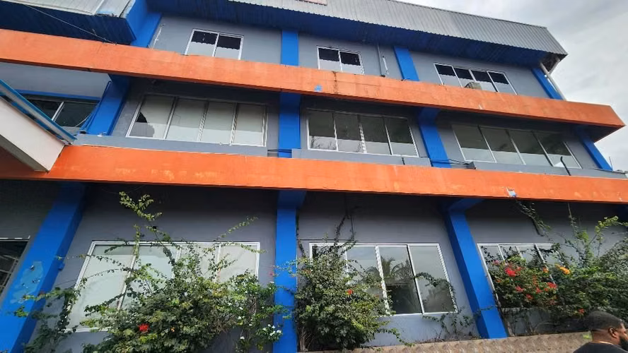 Venta / Alquiler Propiedad Comercial - Imagen 1