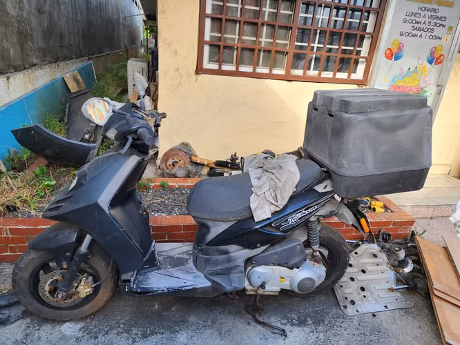 Se Vende Moto Piaggio Typhoon