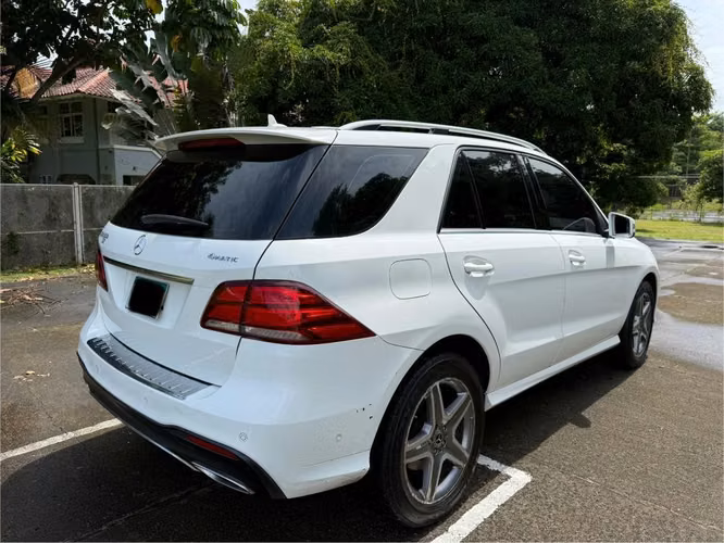 Mercedes Benz GLE 300
