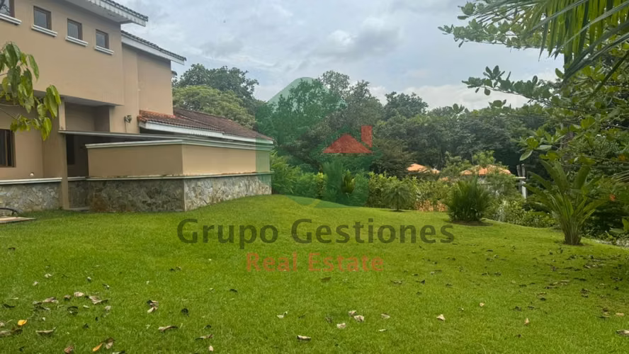 Se Vende Casa en Clayton - Sendero Camino de Cruces