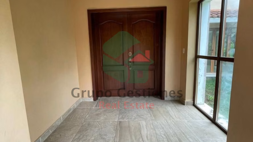 Se Vende Casa en Clayton - Sendero Camino de Cruces