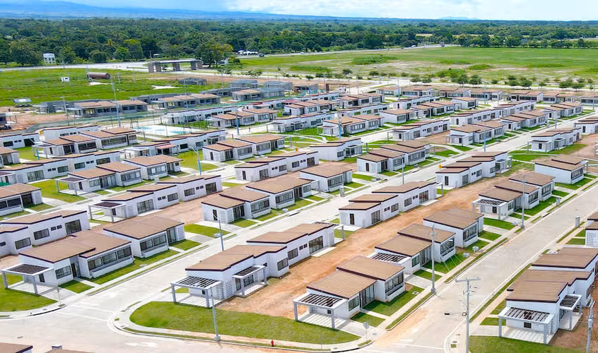 Nuevas de ENTREGA INMEDIATA en Coclé: INTERES PREFERENCIA, mar y confort urbano