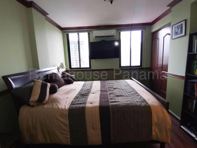 Venta de Apartamento de 175 m2 en PH Bahía Azul, Vía Porras 26-417GG