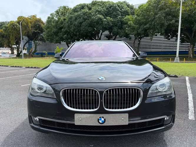 BMW ActiveHybrid 7