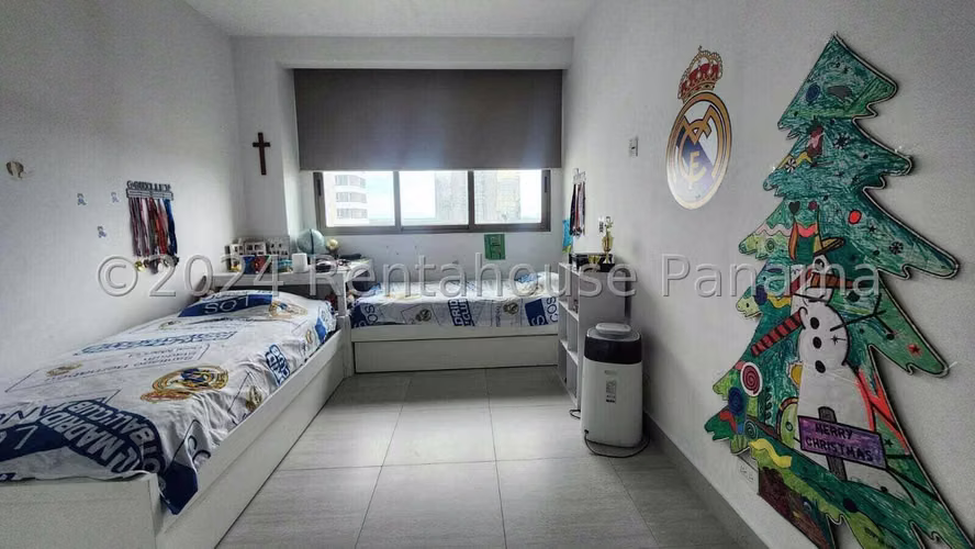 Venta de Apartamento de 218 m2 en PH Park View, Costa del Este 26-3024GG