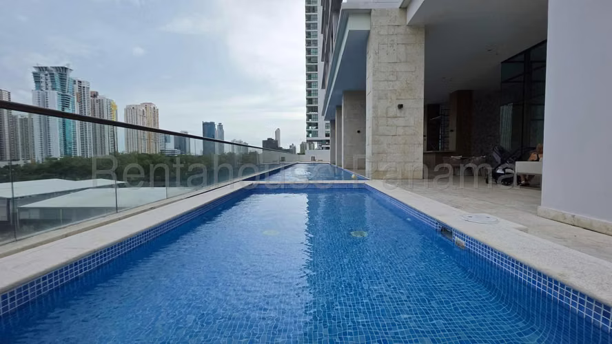 Venta de Apartamento de 218 m2 en PH Park View, Costa del Este 26-3024GG