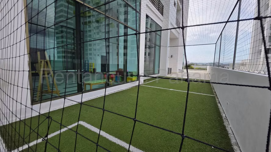Venta de Apartamento de 218 m2 en PH Park View, Costa del Este 26-3024GG