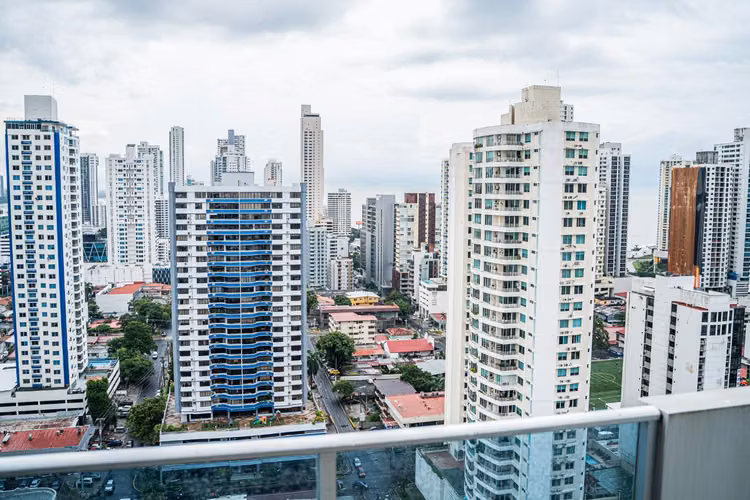 Venta de practico apartamento en Harmony – San Francisco