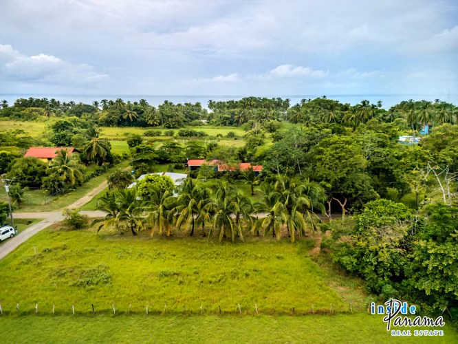 Lote de 1,500 m² en Las Lajas San Félix Panamá
