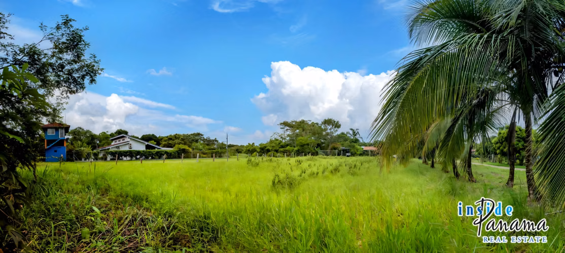 Lote de 1,500 m² en Las Lajas San Félix Panamá