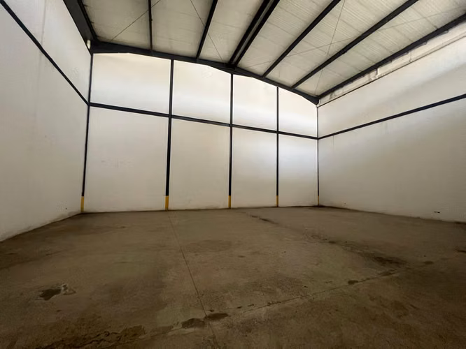 Ofibodega Reposeída en Venta – 497 m² – Parque Industrial de las Américas - Imagen 4