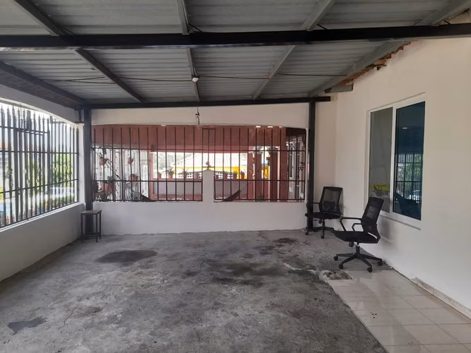 Vendo casa en Monte Vista a pasos de la estación del Metro Arraiján - Imagen 12