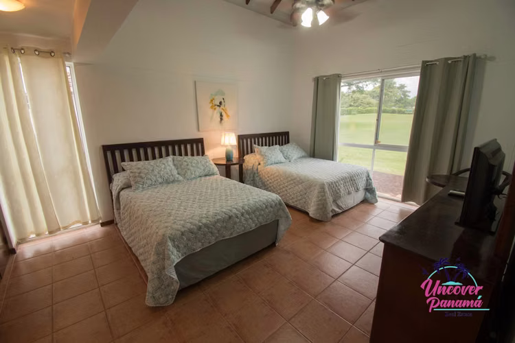 Casa adosada de 3 dormitorios con piscina privada