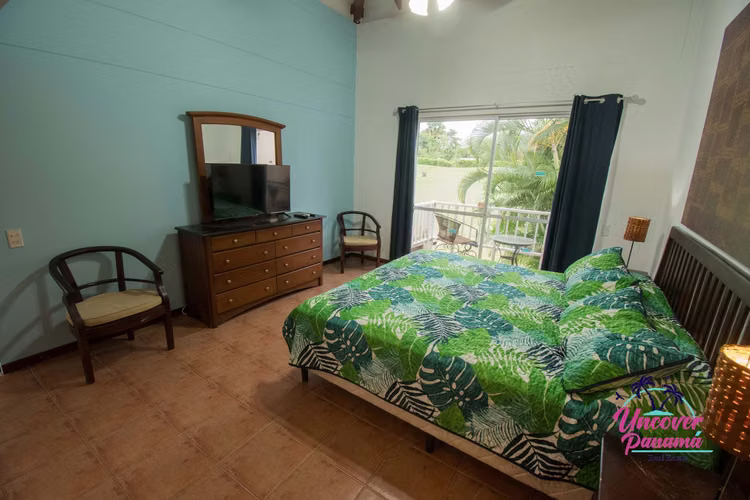 Casa adosada de 3 dormitorios con piscina privada