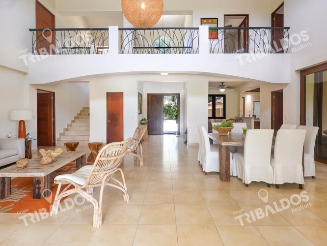 VENTA DE HERMOSA CASA DE PLAYA EN BUENAVENTURA
