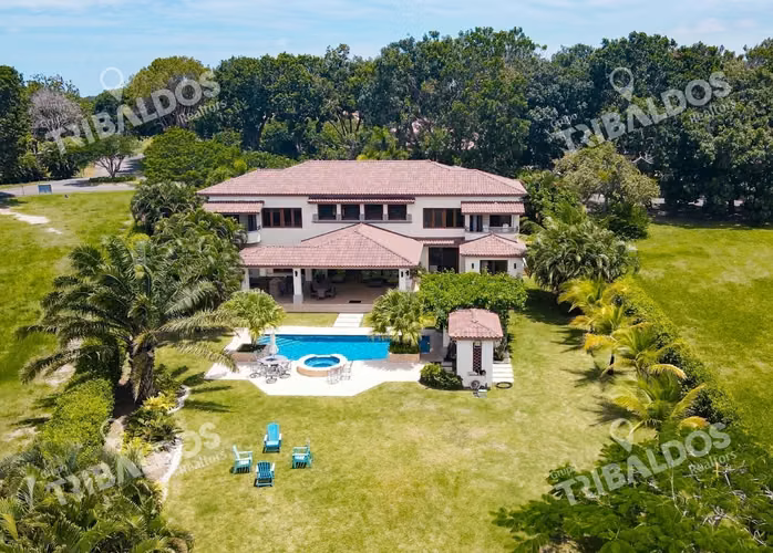 VENTA DE HERMOSA CASA DE PLAYA EN BUENAVENTURA