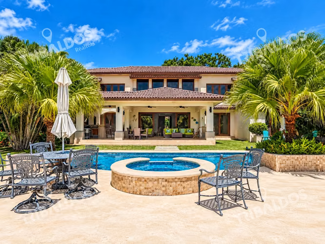 Venta de Casa en Buenaventura con 8 Recámaras, Piscina y Jacuzzi - Imagen 19