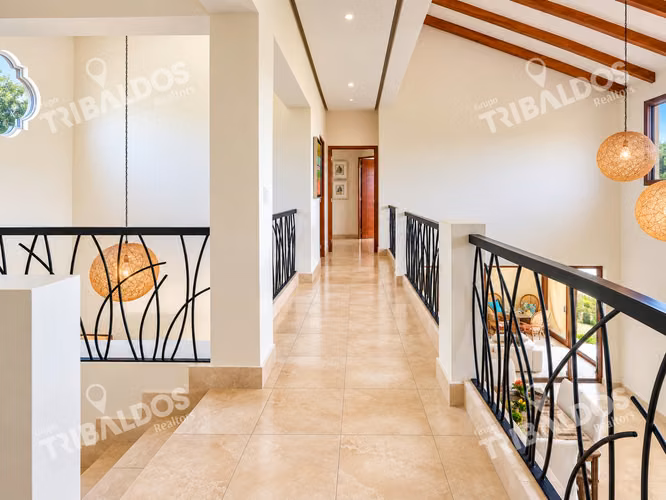 Venta de Casa en Buenaventura con 8 Recámaras, Piscina y Jacuzzi - Imagen 9