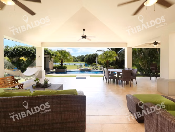 VENTA DE HERMOSA CASA DE PLAYA EN BUENAVENTURA