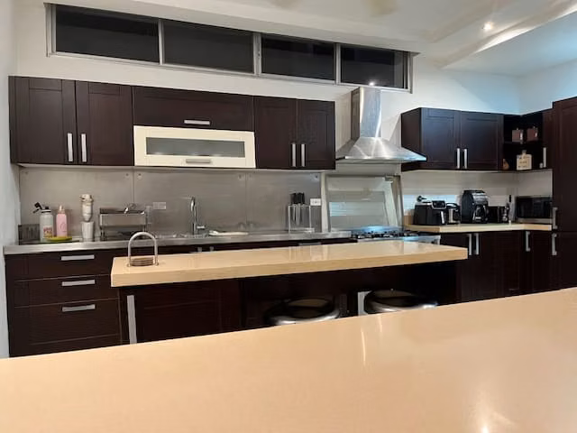 Moderna Casa en Venta - Excelente ubicación! ID 24428