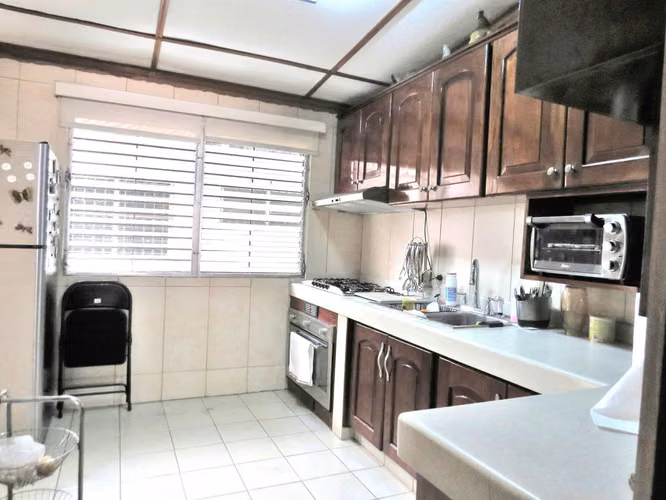 Venta de Casa Espaciosa con 404 m2 de Terreno en Betania 26-882GG - Imagen 9