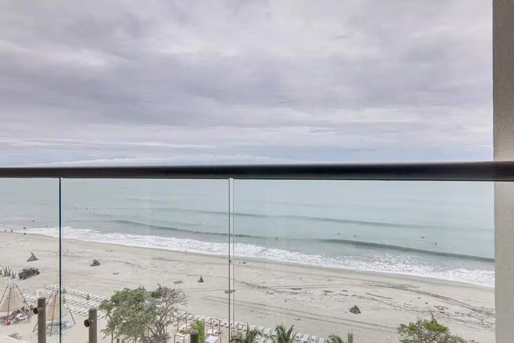 Oportunidad de Inversión : Apartamento en Venta en Playa Caracol