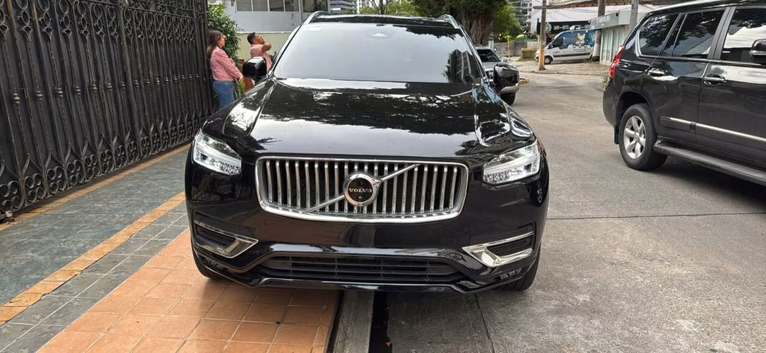Volvo XC90 Del 2023 IMPECABLE