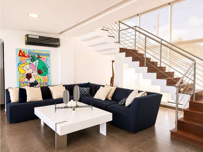 Venta de casa de playa con piscina y amoblada | Nueva Gorgona, Chame - Imagen 2