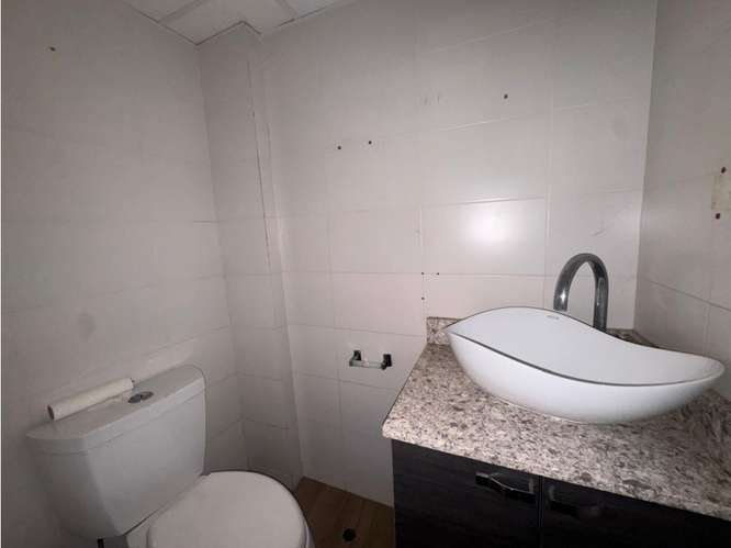 Venta de local Planta baja y 2 Parking |  Tower One, Calle Uruguay - Imagen 4