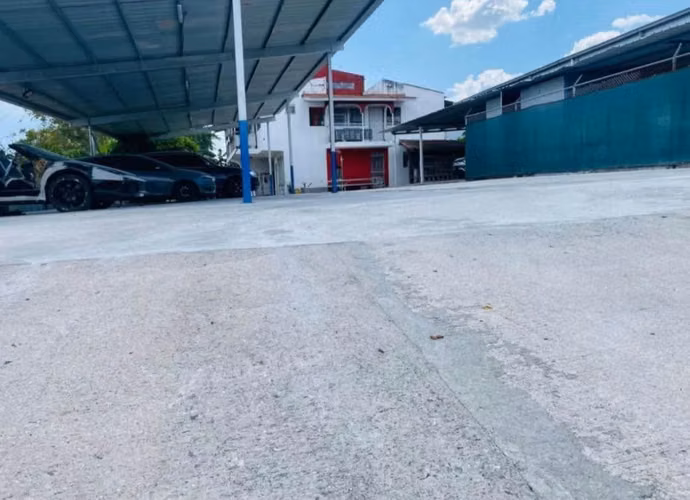 Melissa Foster Luxury Vende o Alquila Galera en Esquina en Juan Díaz MF1658