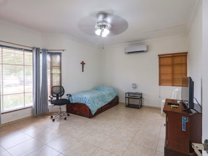 Venta de Casa Unifamiliar en Palmeras del Este, Costa del Este REMODELADA - Imagen 15