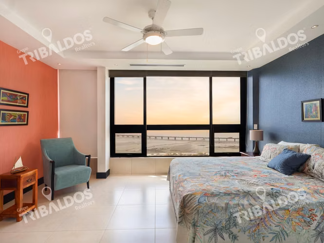 Penthouse 2 niveles frente al mar con terraza en Coco del Mar - Imagen 16