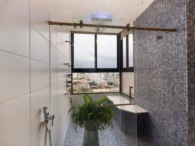 Penthouse 2 niveles frente al mar con terraza en Coco del Mar