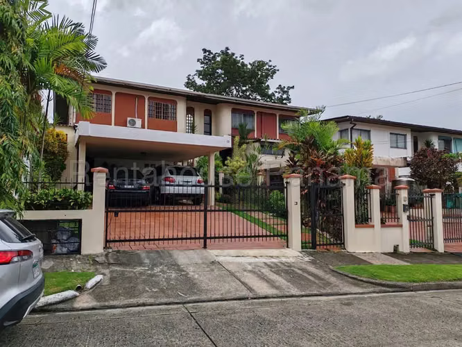 Venta de Casa con 368 m2 de Terreno en El Avance de Betania 26-938GG