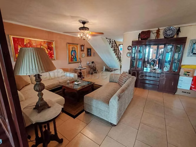 Venta de Casa con 368 m2 de Terreno en El Avance de Betania 26-938GG