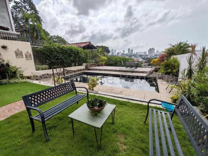 Venta de Casa con 368 m2 de Terreno en El Avance de Betania 26-938GG