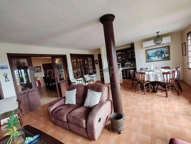 Venta de Casa con 368 m2 de Terreno en El Avance de Betania 26-938GG