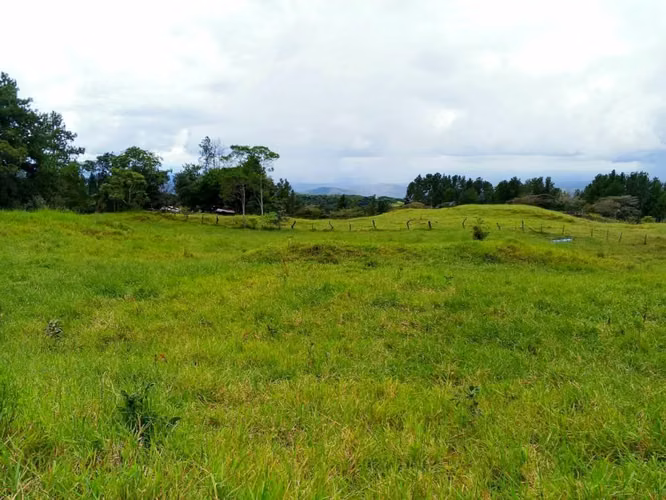 Se vende lote en La Estrella, Jaramillo, Boquete