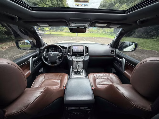 Toyota Land Cruiser - Imagen 13