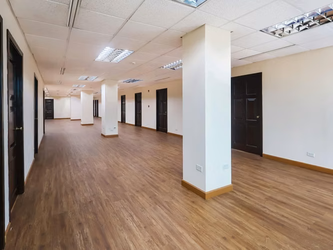 Alquiler de Piso Completo de oficina Calle 50