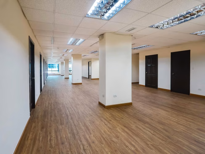 Alquiler de Piso Completo de oficina Calle 50