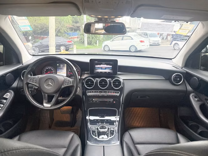 Mercedes GLC 