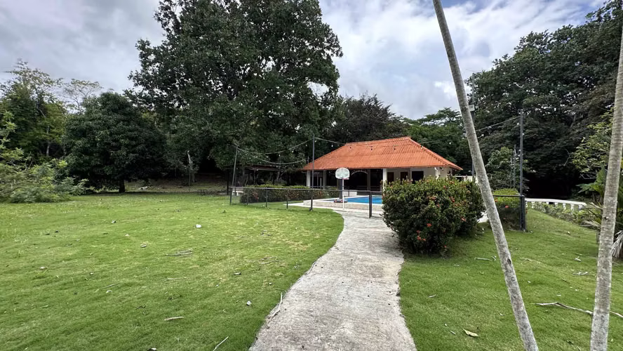 Se vende casa en El Espino, Antón