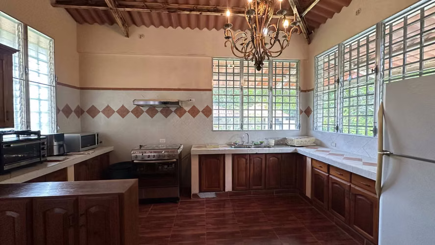 Se vende casa en El Espino, Antón